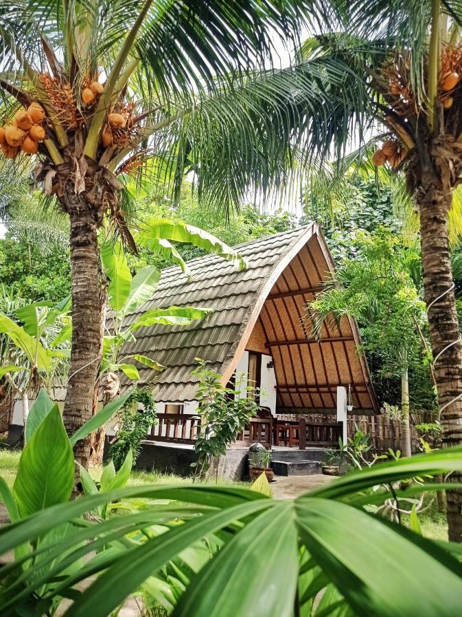 Follow The Rabbit Bungalow Gili Air Exterior photo